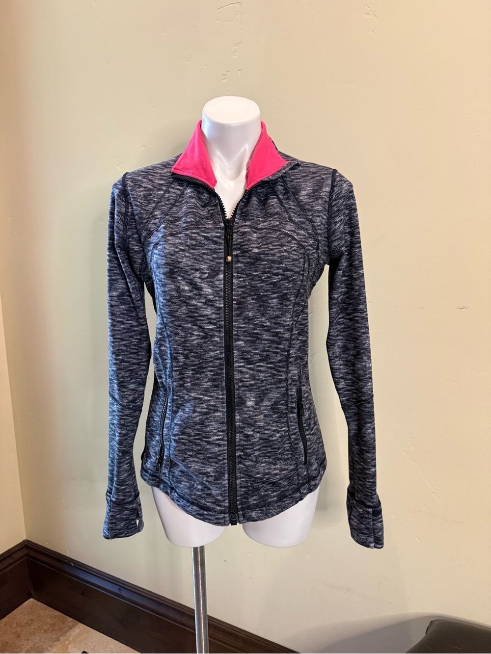 lululemon athletica Define Jacket with pink collar